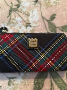 EUC DOONEY & BOURKE LONG PLAID WALLET